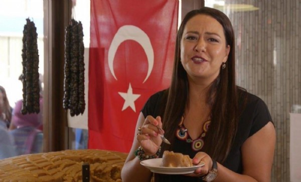 Gelinim Mutfakta Ezgi Sertel Kimdir? Ezgi Sertel Kaç Yaşında?